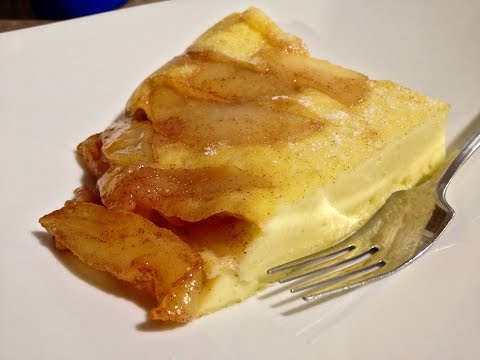 Apfelpfannkuchen (German apple pancakes)