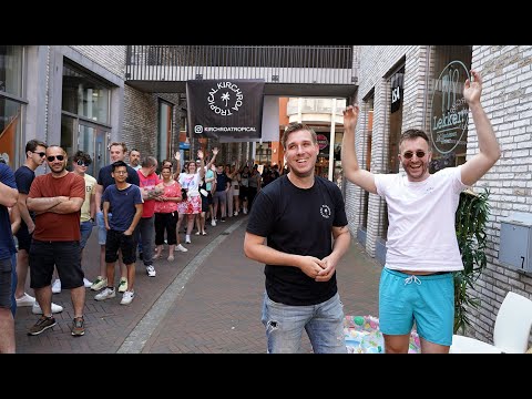 Hysterische fans overspoelen Kerkrade centrum voor opening pop-up store van Kirchroa Tropical
