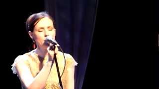 Julie Fowlis - Hug Air A'Bhonaid Mhoir - LIVE