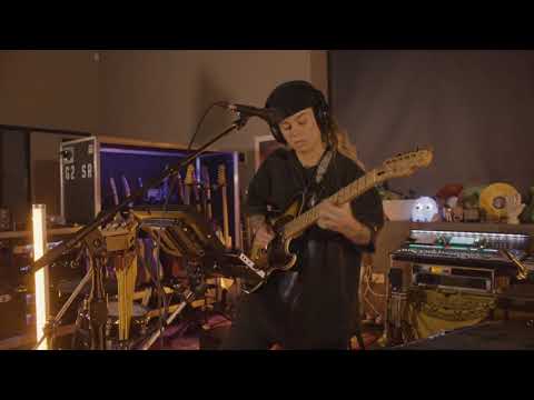 TASH SULTANA - NOTION (Live at Lonely Lands Studio)