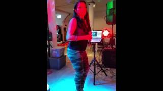 "LAS NOCHES LAS HAGO DÍAS"... CHELY MORENO, CANTANTE