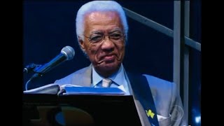 Bira pede música para Ivan Lins.