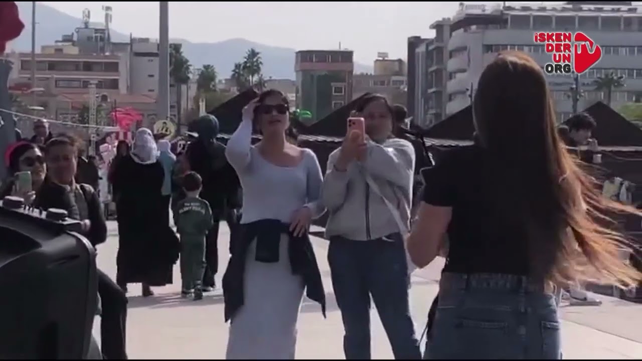 İskenderun İskelesinde karaoke sürprizi…