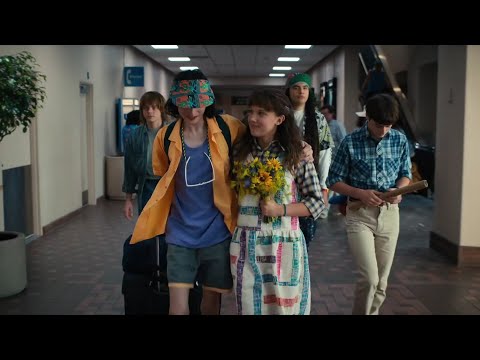 Stranger things 4 | "Airport reunion" scene (HD)