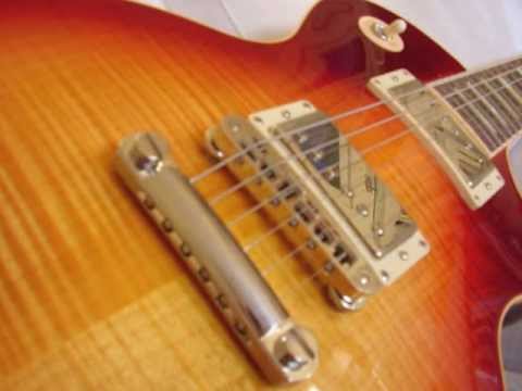 Gibson Les Paul Standard with piezo bridge
