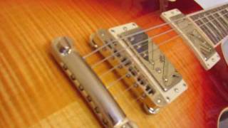 Gibson Les Paul Standard with piezo bridge