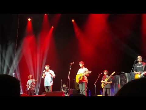 TABURETE - Amos del piano bar - Gira La Broma Infinita - Madrid