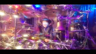 Garth Brooks &amp; Trisha Yearwood &quot;Wild As The Wind&quot;