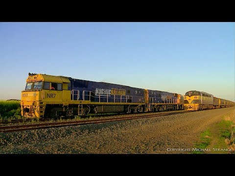 4AM5 Freight Train Overtakes SSR Grain Train At Gheringhap (3/10/2019) - PoathTV Australian Railways