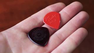 Video thumbnail for Dunlop - FLOW pick review by Charlie Robbins