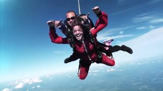 preview picture of video 'Parachutisme Nouvel Air à Farnham'
