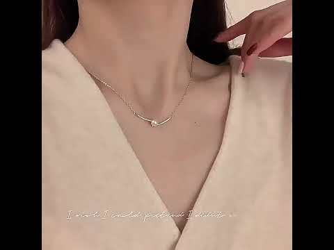 Stainless Steel Silver Pendant For Women, Size: Medium