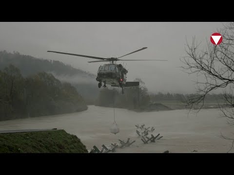 Österreichs Luftstreitkräfte - Katastrophenhilfe