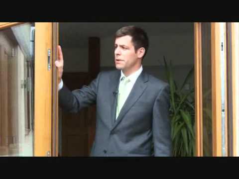 Oaktree Joinery Vistafold-Sliding Timber Doors