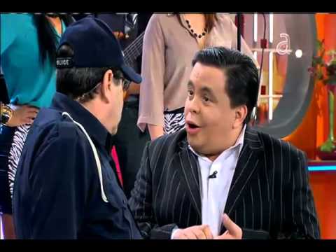 El Policía de El Happy Hour - América TeVé