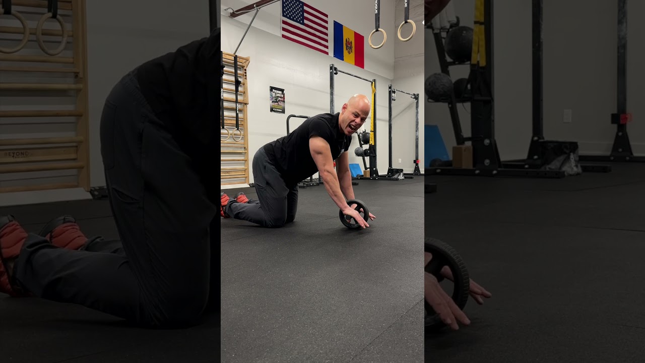 2 Simple Ways to Improve Ab Wheel Training #bodyweighttraining #progressivecalisthenics