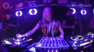 Head High - Keep On Talking (Dirt Mix) [played by Ellen Allien]