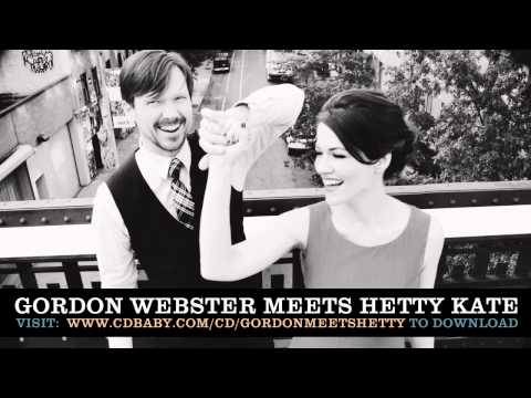 There's Frost On The Moon : Gordon Webster Meets Hetty Kate (2014)