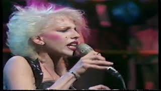 Missing Persons, Walking In LA Live