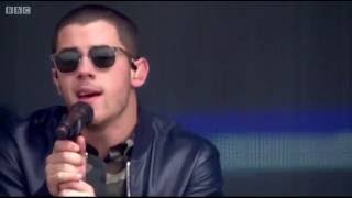 Nick Jonas - Under You (Live at Radio 1&#39;s Big Weekend 2016)