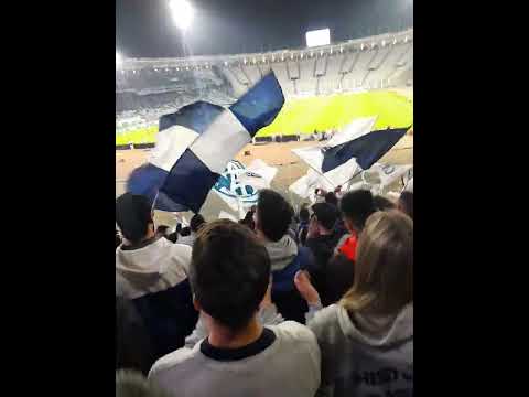 "Yo soy de Talleres y me gusta la pala" Barra: La Fiel • Club: Talleres • País: Argentina