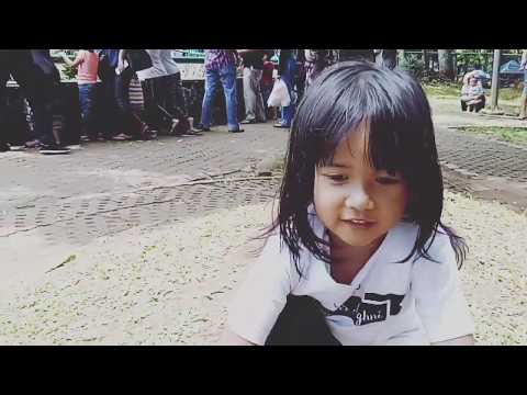 AGHNI MUFIDAH ARIFIN MELIHAT GAJAH RAGUNANA