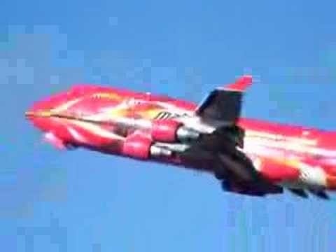 Malaysia 747-400 9M-MPD at schiphol