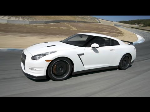 2013 Nissan GT-R Black Edition Hot Lap! - 2012 Best Driver's Car Contender