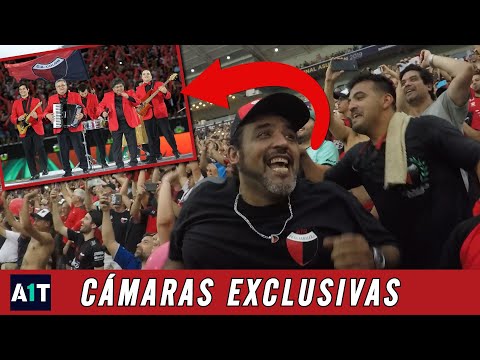 "La FIESTA de LOS PALMERAS y la HINCHADA DE COLÓN en la SUDAMERICANA âš«ðŸ”´" Barra: Los de Siempre • Club: Colón