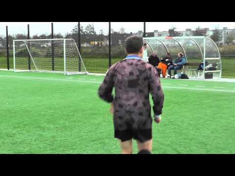 26 nov 2011 VV De Meern 8 - Hertha 3 com 3-1 de scheidsrechter