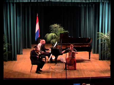 Dimitri Shostakovich Piano Trio N. 2 op. 67.wmv