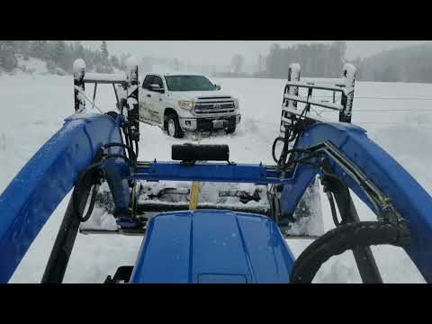 New round of snow, 12/10/2022. Operation rescue neighbor.