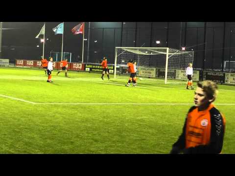 10 nov 2011 VV De Meern C2 - Jodan Boys C2 vr 11-1 Doelpunt Hassan, assist Abel