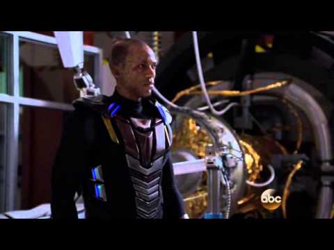 AGENTS OF SHIELD Agent Coulson et Fury contre un taré just XD