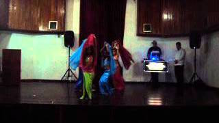 Coreografía con Velo-Sowar Al Habibah/ Alumnas Básico Preparatorio.