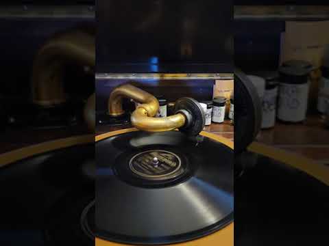 The Dukes Idea - Charlie Barnet and his Orchestra Bluebird Records #10453 1939