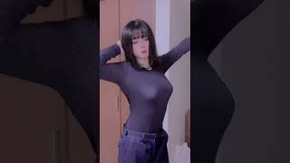 【Tiktok】乳揺れすぎ??