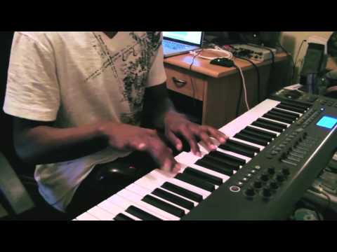 LONDON ON DA TRACK MAKING C-NOTES A BEAT!!!