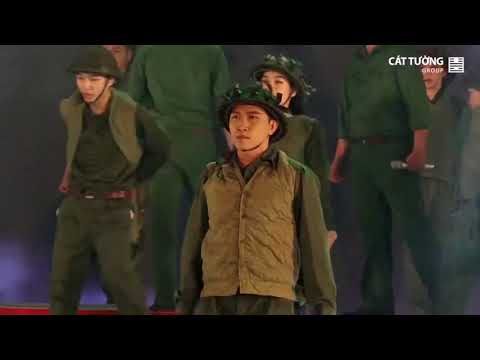 Thể hiện bởi Nhóm FM