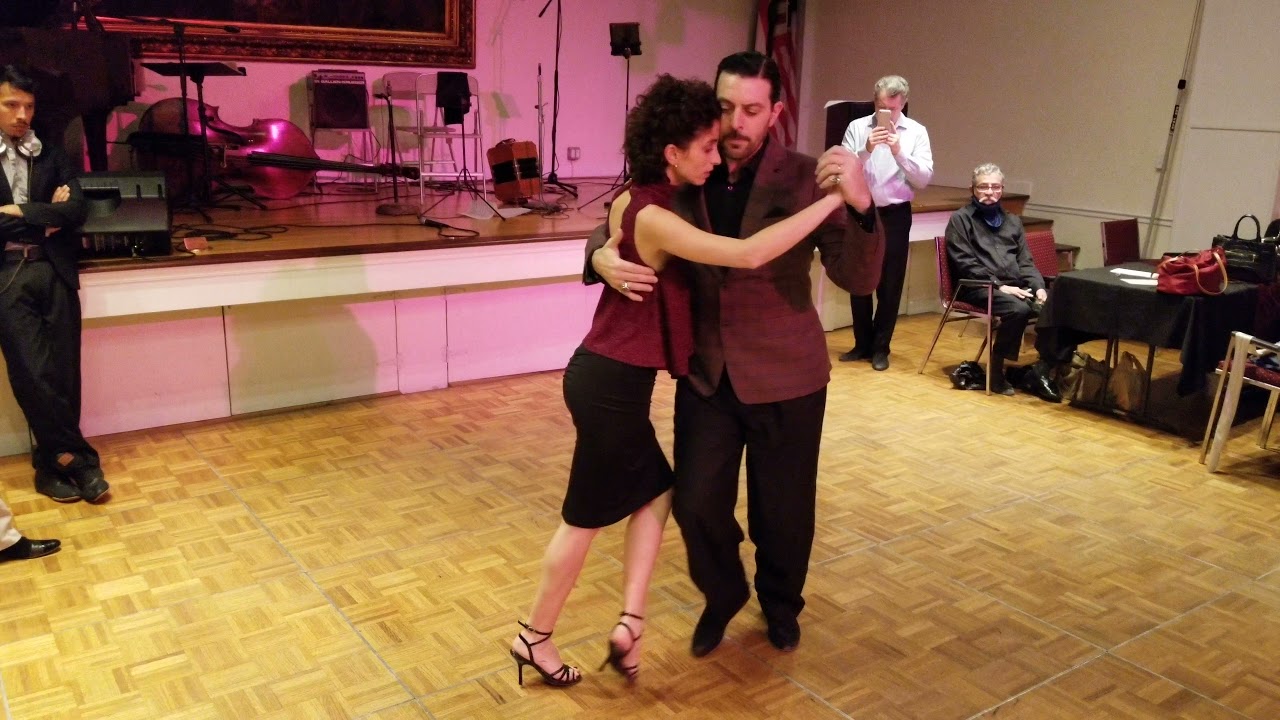 Argentine Tango class: Florencia Borgnia & Marcos Pereira - Bajo el Cono Azul