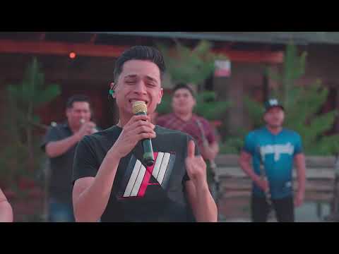Banda La Pava - La Vida Es Una Copa De Licor (En Vivo 2021)