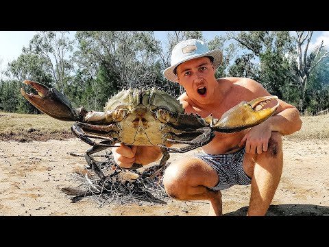 EP 22 - Solo Barehanded MUDCRAB Hunt! (Campfire Cook Up) | Catch n Fry