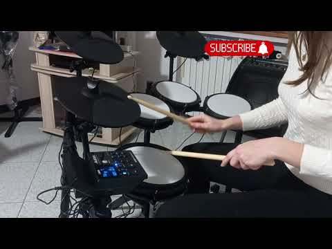 Let's try and review my new drum set *Alesis Nitro Max*! (plus a short cover of *Muscle Museum*!)
