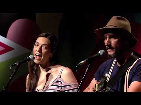 MASSONETTOS  - acústico ao vivo no Programa FIQUE LIGADO da  TV Brasil