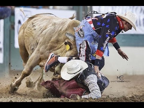 RENO RODEO 2018 - Cody Webster and Dusty Tuckness bullfighting highlight