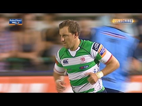 Alberto di Bernardo Missed Penalty hits upright - Benetton Treviso v Ospreys 7th Sept 2013