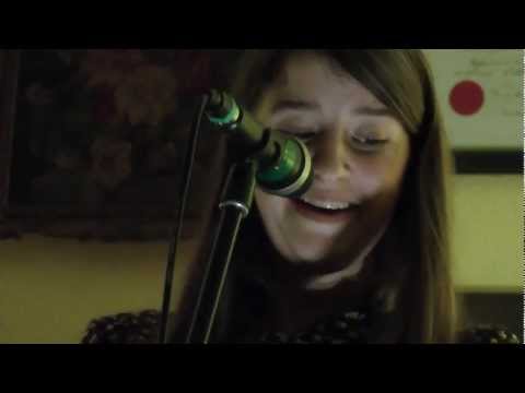 Leonie Evans - 'I'll See You In My Dreams' - Live at The Smugglers Sessions