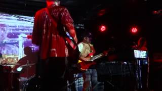 Oscillator Bug at the Empty Bottle