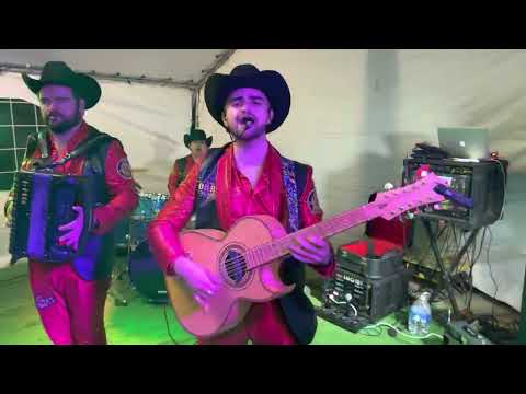 El Raton - Los Torres (En Vivo)