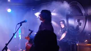 The Wanton Bishops - Sleep with the lights on (live in Monaco)